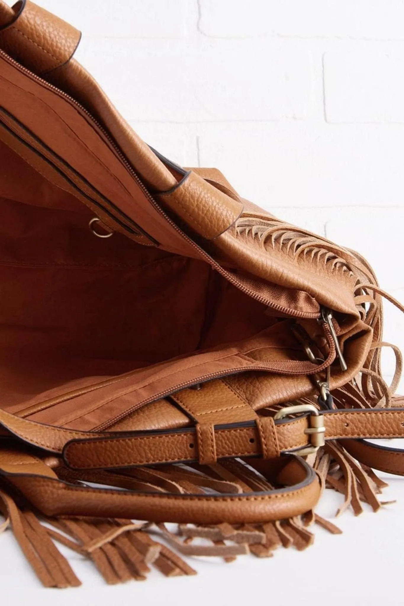 D0722 Malinda Fringe Tote