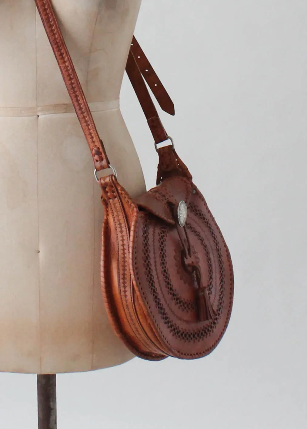 Vintage 1970s Moroccan Tooled Leather Round Purse