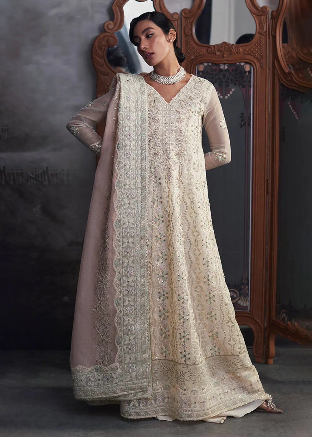 White Organza Net Pakistani Suit | Mushq | Qala Kamdaani | Aaila