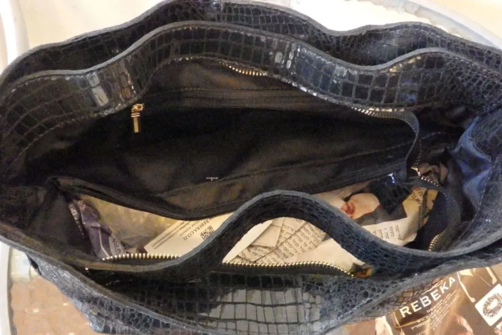 Women's Black leather handbag