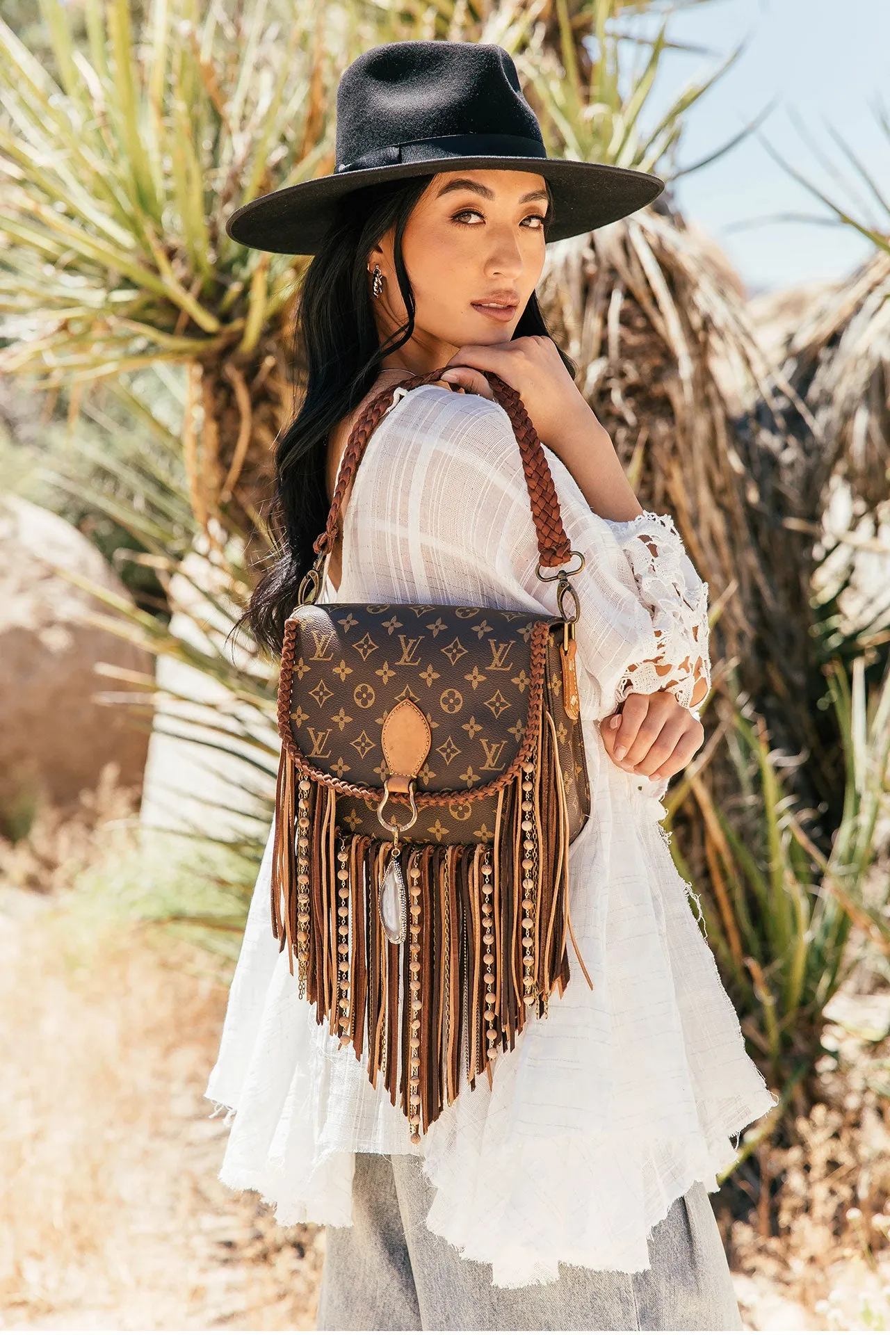 World Traveler - Short Fringe